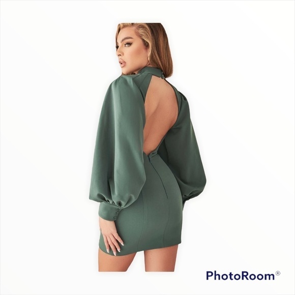 NWT LAVISH ALICE Sage Green Balloon Sleeve Open Back Mini Dress Size 12 - Picture 4 of 10